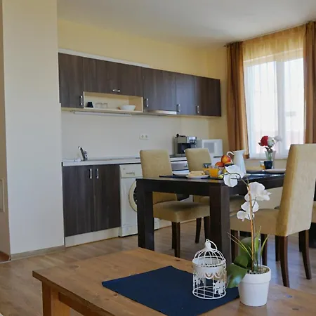 аквамарин - Aquamarine